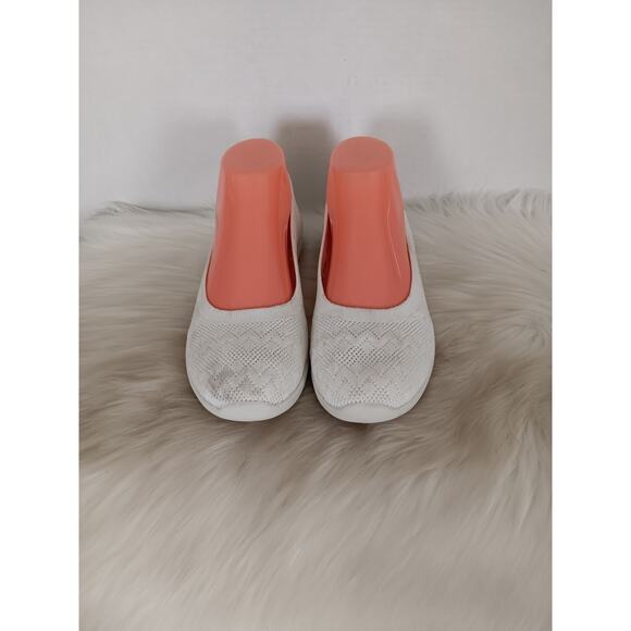 Skechers Stretch Fit Womens Sz 7 Wedge Heel Air-Cooled Memory Foam Slip on Shoes - Picture 1 of 15